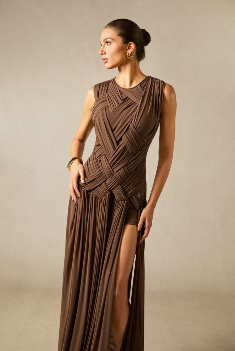 Sleeveless round neck maxi dress with braid detailing