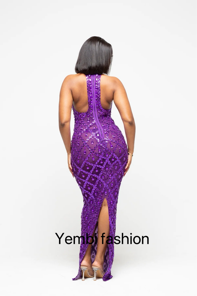 Elegant beaded rhinestone dress, perfect for prom or birthday celebrations, featuring intricate beadwork and sparkling rhinestones for a glamorous look